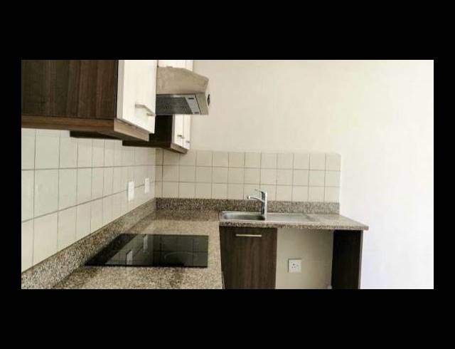 2 BEDROOM APARTMENT FOR SALE IN UMHLANGA RIDGE